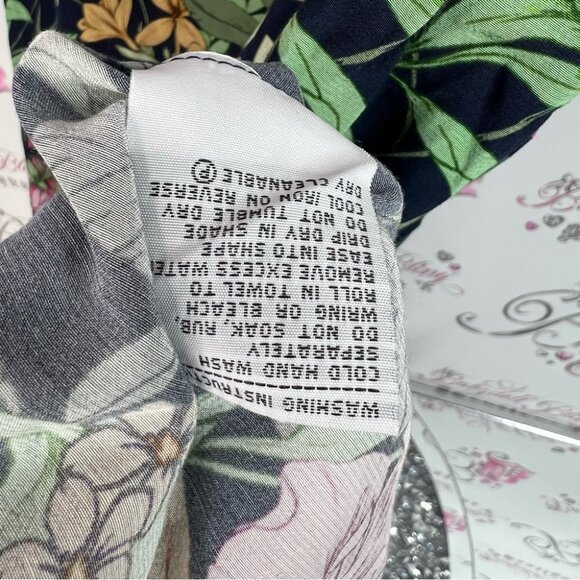 Jump dress long sleeve flowers Floral Midi Dress - Black, Pink, and Gold - Picture 11 of 13